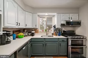 3903 Whispering Ln, Falls Church, VA 22041 - Photo 9