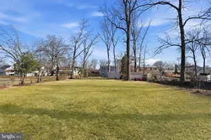 6710 Oak Dr, Alexandria, VA 22306 - Photo 3