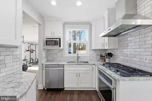 6710 Oak Dr, Alexandria, VA 22306 - Photo 9