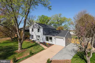 13622 Ellendale Dr, Chantilly, VA 20151 - Photo 3