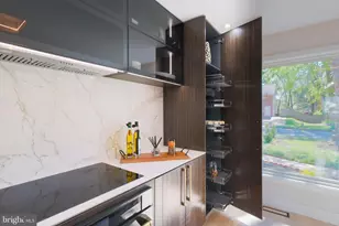 13622 Ellendale Dr, Chantilly, VA 20151 - Photo 11