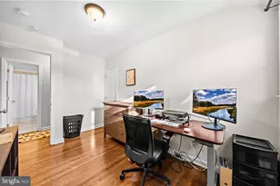 2722 Woodley Pl, Falls Church, VA 22046 - Photo 23