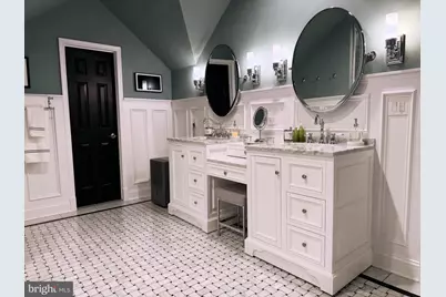 9217 Jeffery Road, Great Falls, VA 22066 - Photo 41