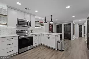 9217 Jeffery Rd, Great Falls, VA 22066 - Photo 59