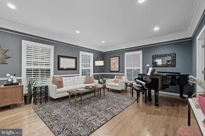 9217 Jeffery Road, Great Falls, VA 22066 - Photo 9