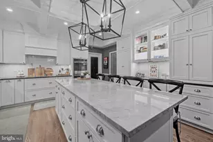 9217 Jeffery Rd, Great Falls, VA 22066 - Photo 19