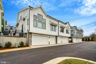 105 Courthouse Rd SW, Vienna, VA 22180 - Photo 65