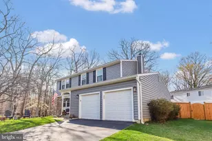 8271 Raindrop Way, Springfield, VA 22153 - Photo 3