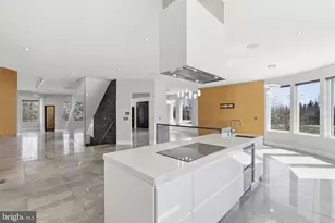 6600 Reserves Hill Ct, Annandale, VA 22003 - Photo 7