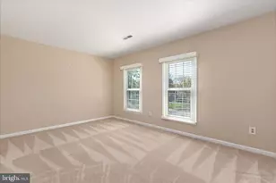408 Woodgrove Ct, Herndon, VA 20170 - Photo 27