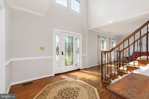 408 Woodgrove Ct, Herndon, VA 20170 - Photo 5