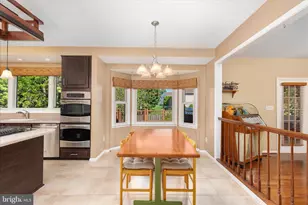 408 Woodgrove Ct, Herndon, VA 20170 - Photo 15