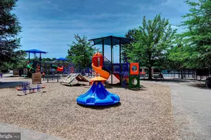 408 Woodgrove Ct, Herndon, VA 20170 - Photo 63