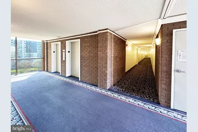 6800 Fleetwood Road #818, McLean, VA 22101 - Photo 3