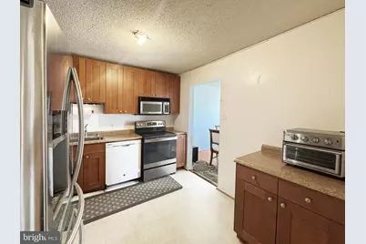 6800 Fleetwood Road #818, McLean, VA 22101 - Photo 9