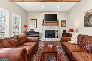 15510 Meherrin Dr, Centreville, VA 20120 - Photo 13