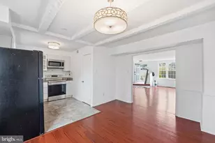 2432 Windbreak Dr, Alexandria, VA 22306 - Photo 3