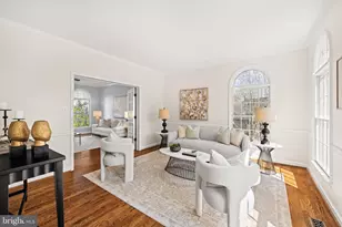 3400 Woodland Ln, Alexandria, VA 22309 - Photo 9