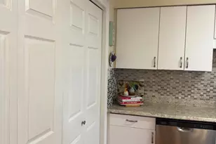 9730 Hagel Cir, Lorton, VA 22079 - Photo 7