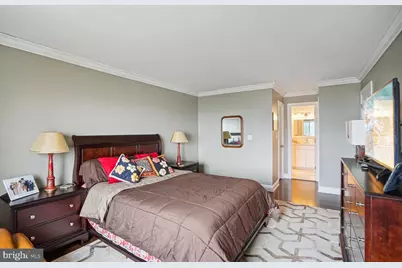 8350 Greensboro Drive #920, McLean, VA 22102 - Photo 11