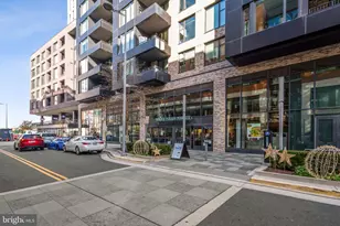 8350 Greensboro Dr, McLean, VA 22102 - Photo 21