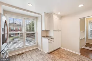 7728 Hickory Glen Way, Springfield, VA 22153 - Photo 9