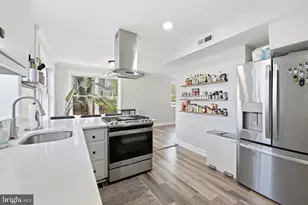 7216 Tod St, Falls Church, VA 22046 - Photo 5