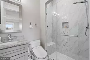 2525 Flint Hill Rd, Vienna, VA 22181 - Photo 39