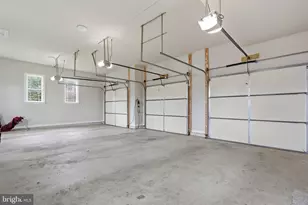 2525 Flint Hill Rd, Vienna, VA 22181 - Photo 59