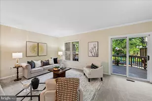 2742 Carter Farm Ct, Alexandria, VA 22306 - Photo 3