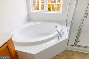 8553 Wyngate Manor Ct, Alexandria, VA 22309 - Photo 25