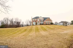 10805 Piney Pond Dr, Great Falls, VA 22066 - Photo 91