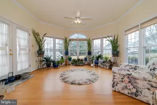 10805 Piney Pond Dr, Great Falls, VA 22066 - Photo 35