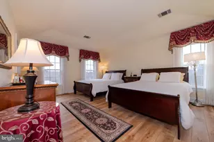 10805 Piney Pond Dr, Great Falls, VA 22066 - Photo 45