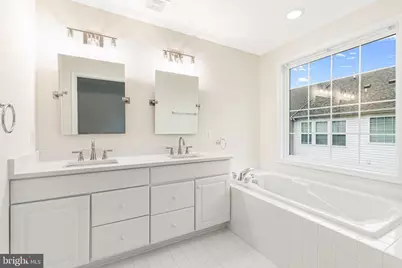 5036 Greenhouse Terrace, Centreville, VA 20120 - Photo 9