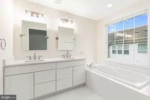 5036 Greenhouse Terrace, Centreville, VA 20120 - Photo 9