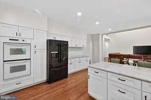 8704 Margaret Ln, Annandale, VA 22003 - Photo 15