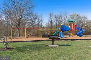 6011 Curtier Dr, Alexandria, VA 22310 - Photo 29