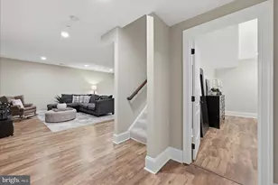 802 Cottage St SW, Vienna, VA 22180 - Photo 69