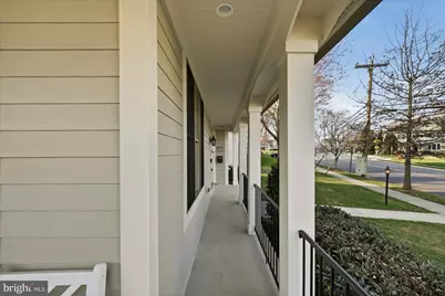 802 Cottage Street SW, Vienna, VA 22180 - Photo 9