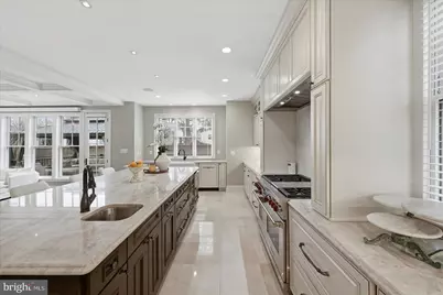 802 Cottage Street SW, Vienna, VA 22180 - Photo 43