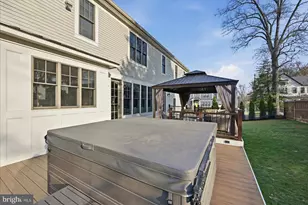 802 Cottage St SW, Vienna, VA 22180 - Photo 27