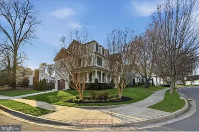 802 Cottage Street SW, Vienna, VA 22180 - Photo 5