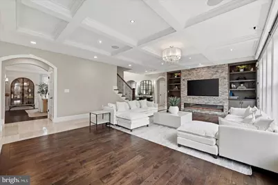 802 Cottage Street SW, Vienna, VA 22180 - Photo 17