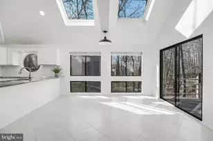 2118 Owls Cove Ln, Reston, VA 20191 - Photo 13