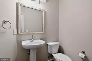 4633 Carisbrooke Ln, Fairfax, VA 22030 - Photo 25