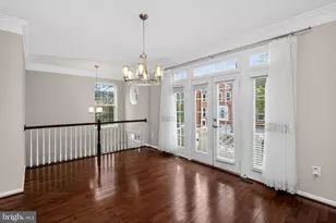 4633 Carisbrooke Ln, Fairfax, VA 22030 - Photo 9