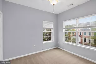 4633 Carisbrooke Ln, Fairfax, VA 22030 - Photo 19