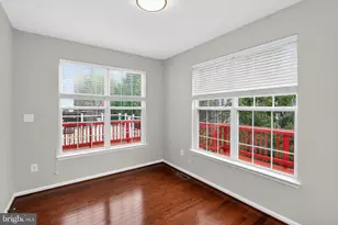 4633 Carisbrooke Ln, Fairfax, VA 22030 - Photo 11