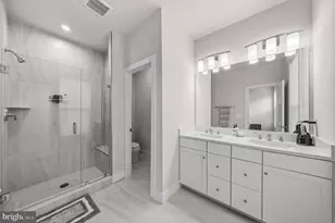 2433 Liberty Loop, Herndon, VA 20171 - Photo 15